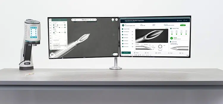 AURA-Touch-Verso-2-Screens-750×350 EVO Cam AURA Touch en un brazo Verso con dos monitores de visualización.